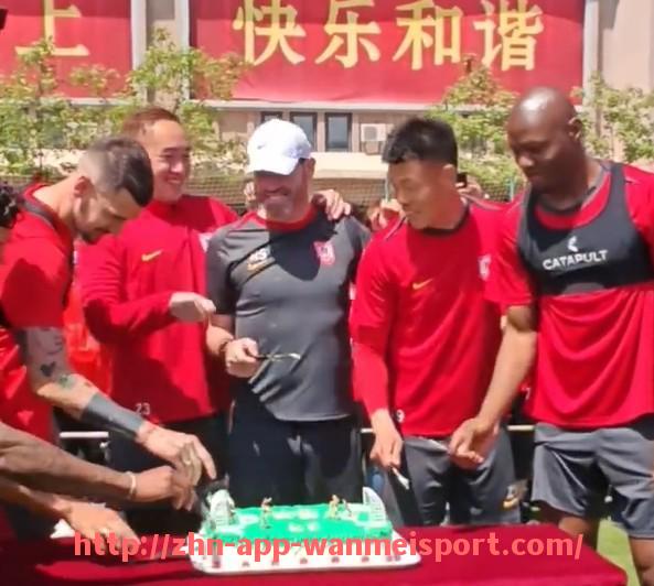 完美体育官方入口-摩纳哥是否加入德甲?关于跨联赛加盟的可能性讨论