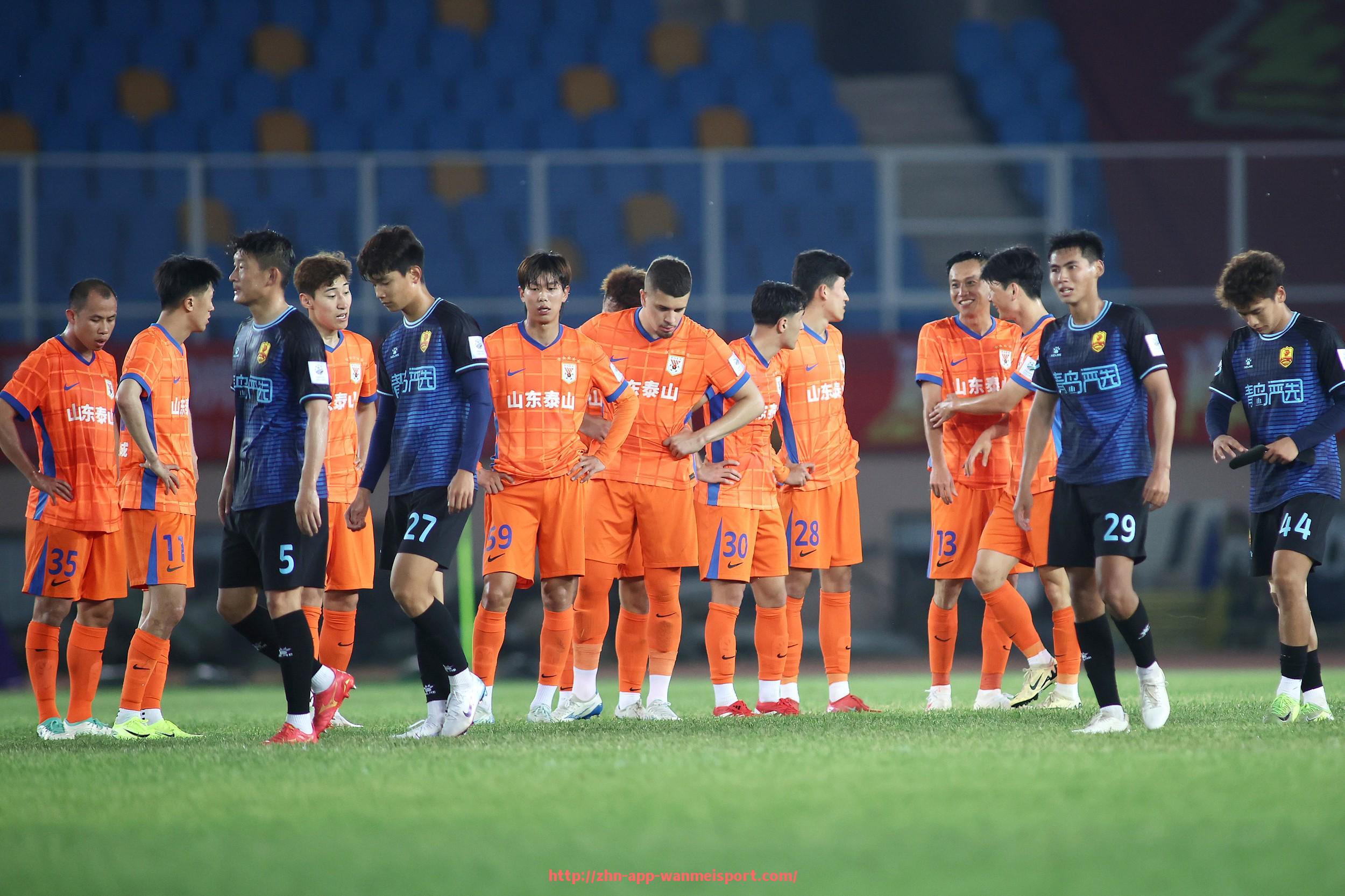 完美体育官方入口-篮球训练中“单点封锁防守演练”是否适合中锋球员的协防能力提升